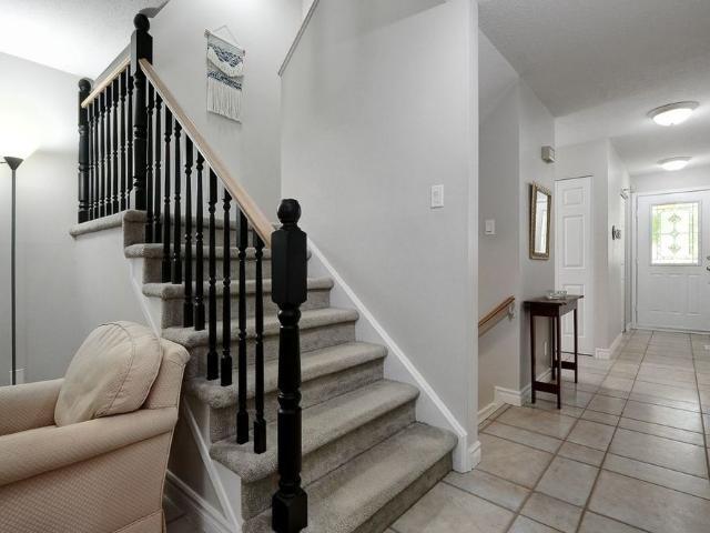 For Lease 111 Beechfern Drive, Stittsville Munster Richmond, Ontario
