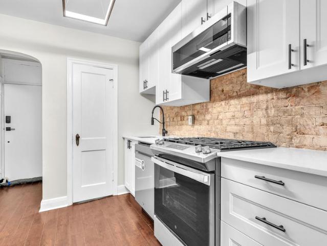 For Lease 111 DUNDAS Street Unit# 6, London East, Ontario