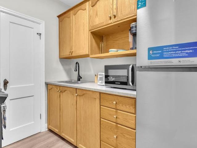For Lease 111 DUNDAS Street Unit# 1, London East, Ontario