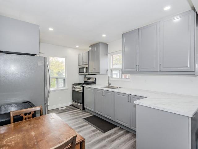 For Lease 112 Victoria Road, Guelph, Ontario