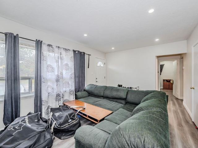 For Lease 112 Victoria Road, Guelph, Ontario