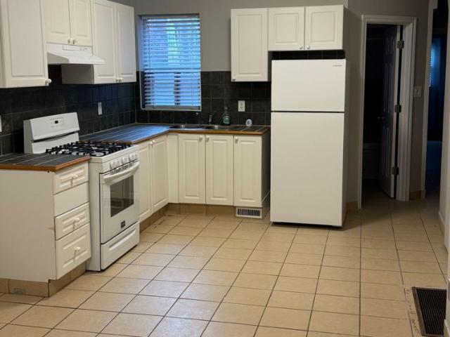 For Lease 1136 Dufferin Street Unit# Main, Toronto, Ontario