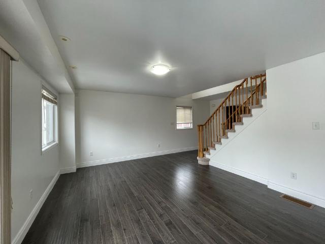 For Lease 11 Etienne Street Unit# Upper, Toronto, Ontario