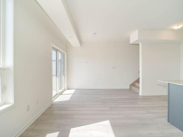 For Lease 11 Lytham Green Circle Unit# 11, Newmarket, Ontario