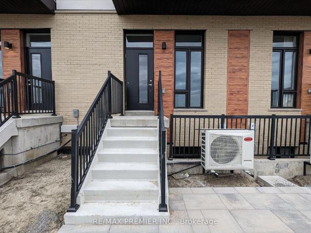 For Lease 11 Steckley House Lane Unit# 409, Richmond Hill, Ontario