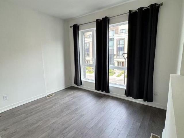 For Lease 11 Walder Lane Unit# 101, Richmond Hill, Ontario