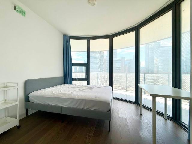 For Lease 11 Wellesley Street Unit# 1605, Toronto, Ontario