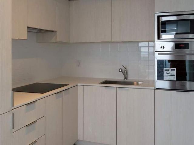 For Lease 11 Wellesley Street Unit# 3802, Toronto, Ontario