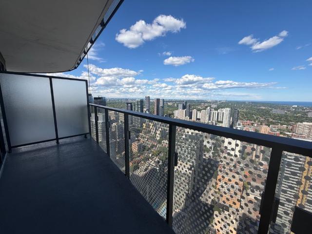 For Lease 11 Wellesley Street Unit# 5712, Toronto, Ontario