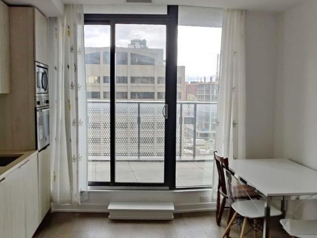 For Lease 11 Wellesley Street Unit# 716, Toronto, Ontario