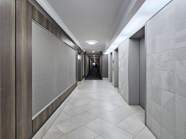 For Lease 11 Townsgate Drive Unit# 1510, Vaughan, Ontario