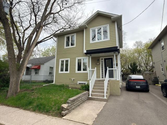 For Lease 11 Uno Drive, Toronto, Ontario
