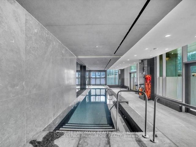 For Lease 11 Yorkville Avenue Unit# 1902, Toronto, Ontario