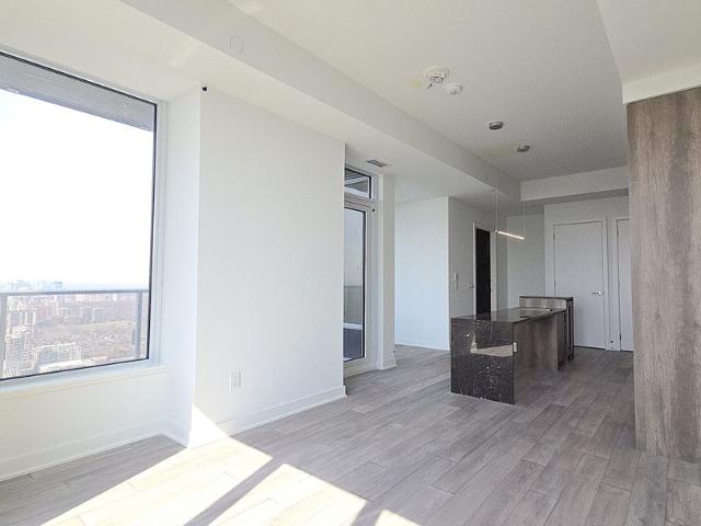 For Lease 11 Yorkville Avenue Unit# 5602, Toronto, Ontario