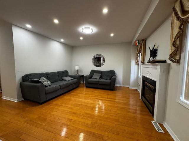 For Lease 11A Seasons Drive, Toronto, Ontario