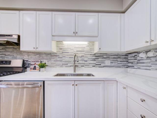 For Lease 124 GOSLING Gardens Unit# 37, Guelph, Ontario
