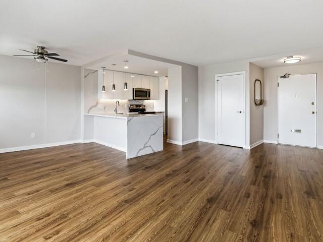 For Lease 125 Forsythe Street Unit# 1201, Oakville, Ontario