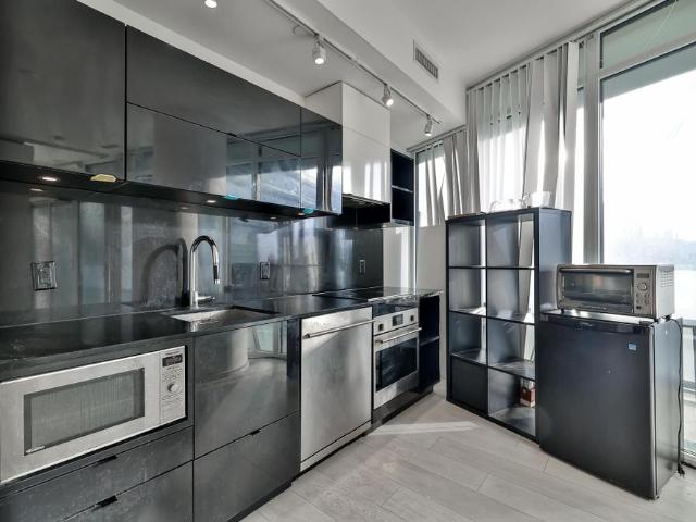 For Lease 125 Peter Street Unit# 602, Toronto, Ontario