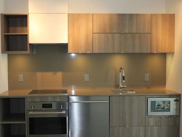For Lease 125 Peter Street Unit# 811, Toronto, Ontario