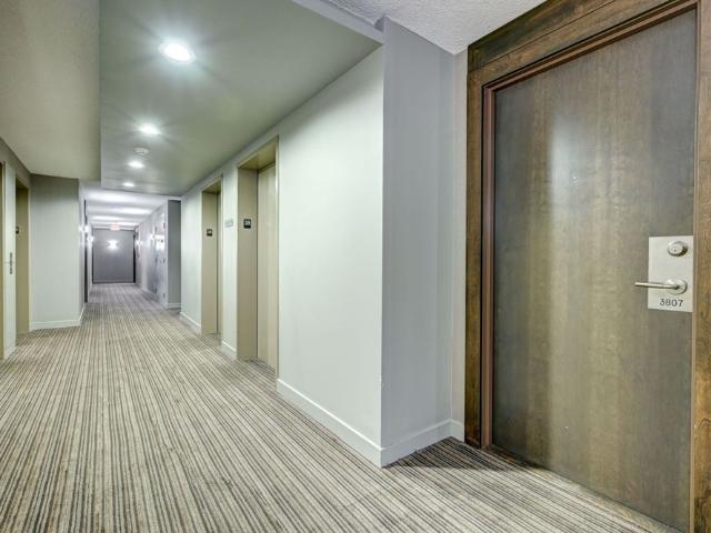 For Lease 125 Village Green Square Unit# 3807, Toronto, Ontario