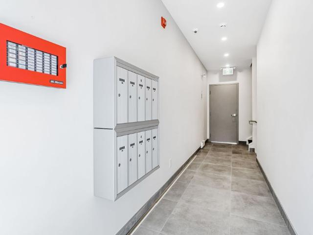 For Lease 1267 Summerville Avenue Unit# 4, Carlington Central Park, Ontario