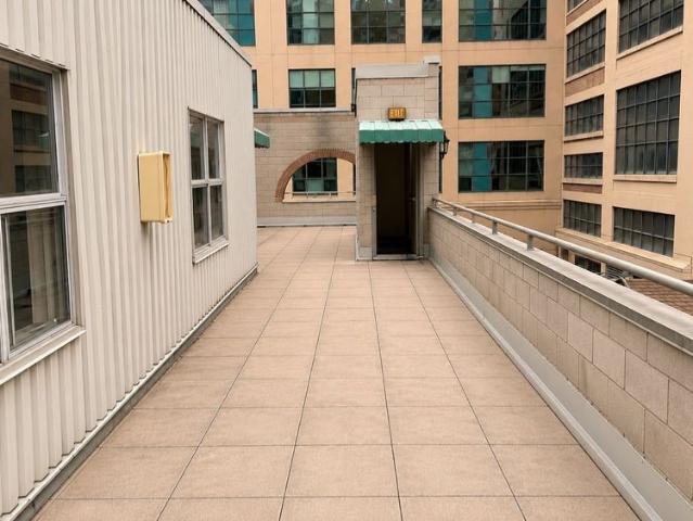 For Lease 126 Dundas Street Unit# 301, Toronto, Ontario