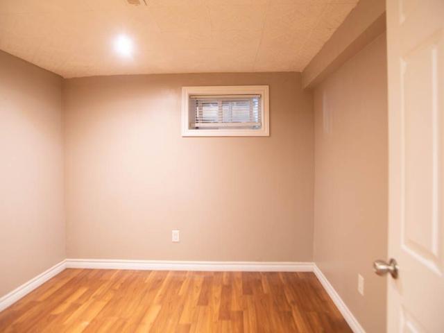 For Lease 126 LONGFORD Drive, Newmarket, Ontario