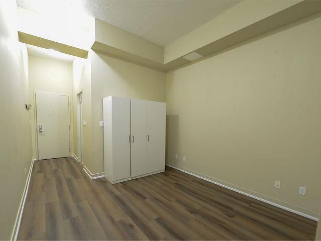 For Lease 126 Simcoe Street Unit# 706, Toronto, Ontario