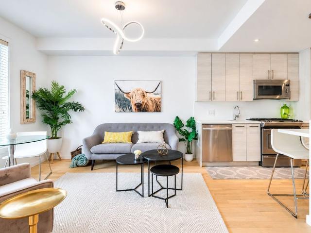 For Lease 126 Spadina Road Unit# 5, Toronto, Ontario