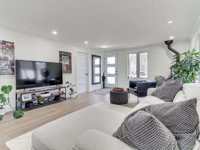 For Lease 127 Woodfield Drive, Georgina, Ontario