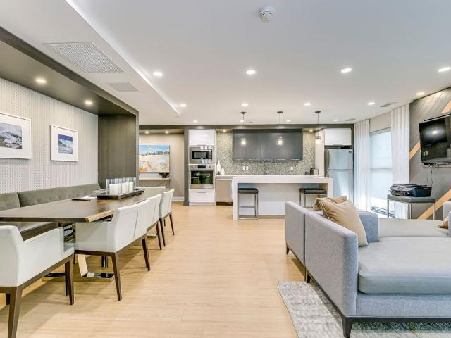 For Lease 128 GROVEWOOD Common Unit# 533, Oakville, Ontario