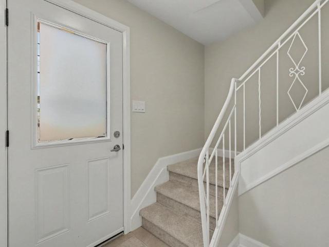 For Lease 1202 Byron Avenue Unit# 1, Woodroffe, Ontario
