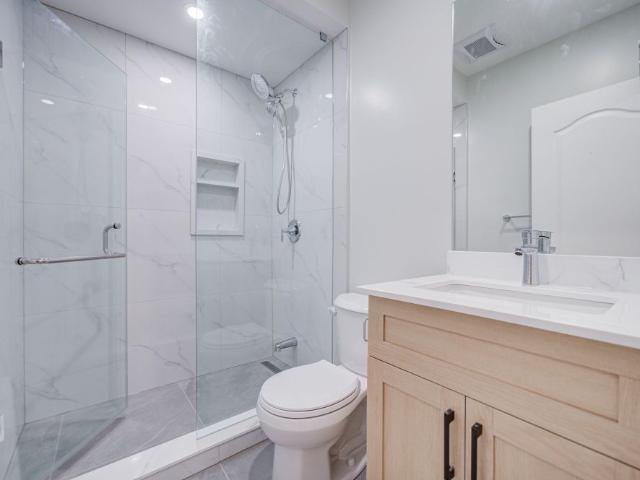 For Lease 1204 Onyx Trail, Oakville, Ontario
