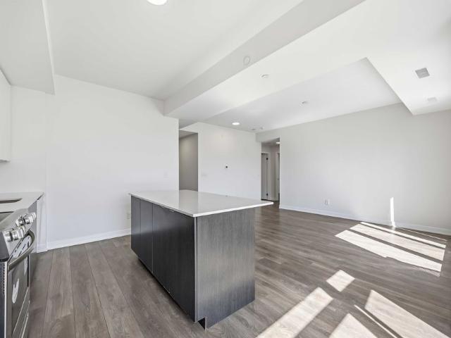 For Lease 120 Canon Jackson Drive Unit# 409, Toronto, Ontario