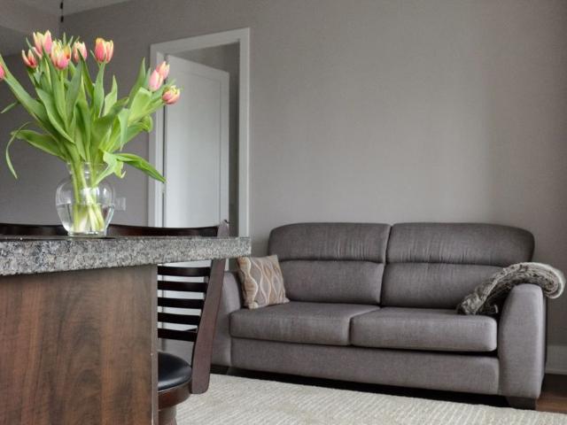 For Lease 120 Homewood Avenue Unit# 512, Toronto, Ontario