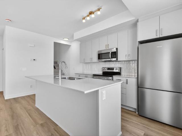 For Lease 120 Stardust Private, Leitrim, Ontario