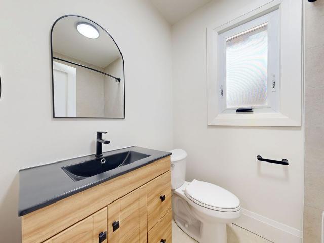 For Lease 1214 Avenue Road Unit# 2, Toronto, Ontario