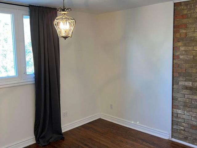 For Lease 121 MAPLEWOOD Avenue, Toronto, Ontario
