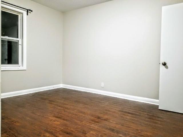 For Lease 1220 Dorchester Avenue, Carlington Central Park, Ontario