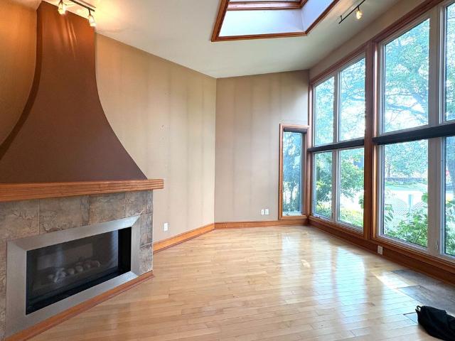For Lease 1222 Dorchester Avenue, Carlington Central Park, Ontario