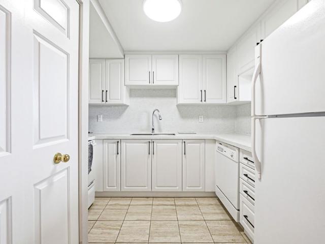 For Lease 1225 North Shore Boulevard Unit# 605, Burlington, Ontario