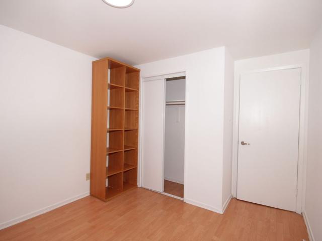 For Lease 122 Beverly Glen Boulevard, Toronto, Ontario