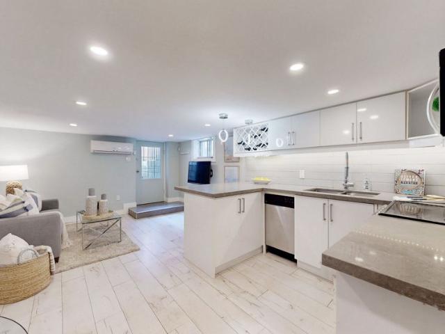 For Lease 122 Parkmount Road Unit# D, Toronto, Ontario