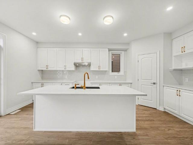 For Lease 122 Viburnum Terrace, Stittsville Munster Richmond, Ontario