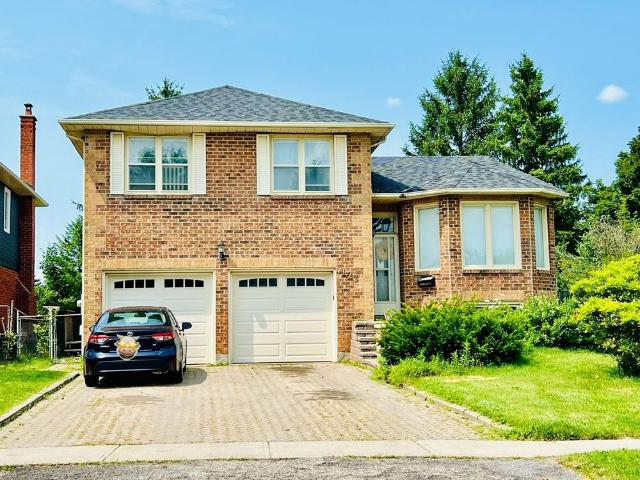 For Lease 123 Crossland Gate, Newmarket, Ontario