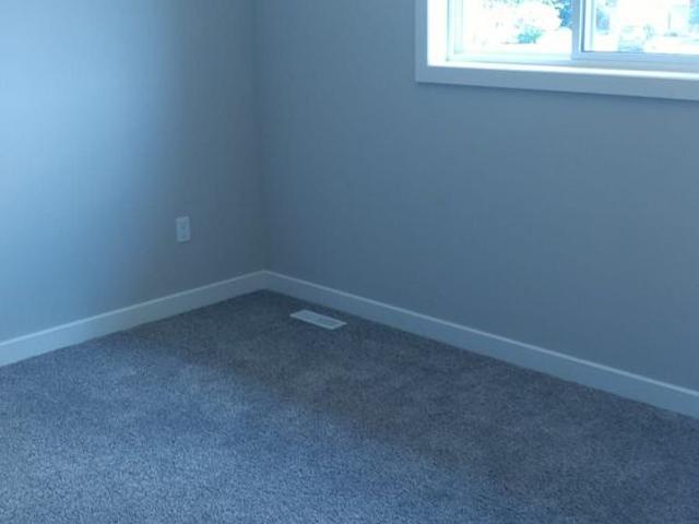 For Lease 123 Denrich Avenue, Tillsonburg, Ontario