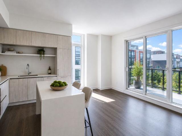For Lease 12 David Eyer Road Unit# 1103, Richmond Hill, Ontario