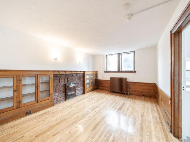 For Lease 12 Kingston Road Unit# 65, Toronto, Ontario