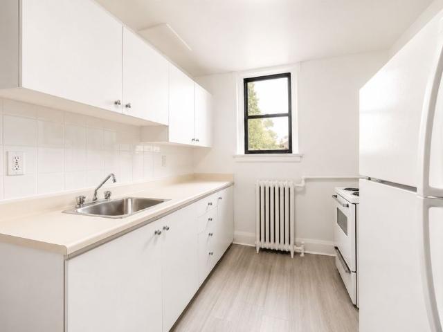 For Lease 12 Kingston Road Unit# 65, Toronto, Ontario
