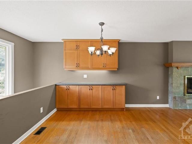 For Lease 12 OAKWOOD Avenue, Cityview Parkwoods Hills Rideau Shore, Ontario
